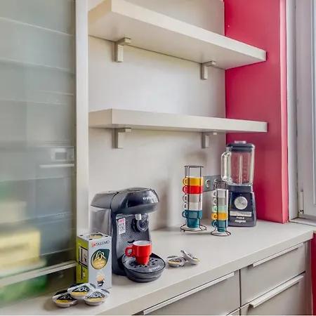Tropicale 3 Homestay Courcouronnes